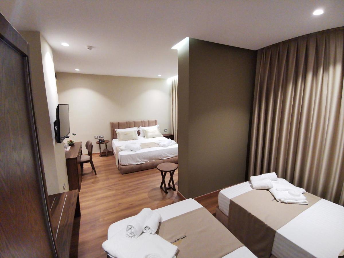 White Crown Hotel Kamez Екстер'єр фото