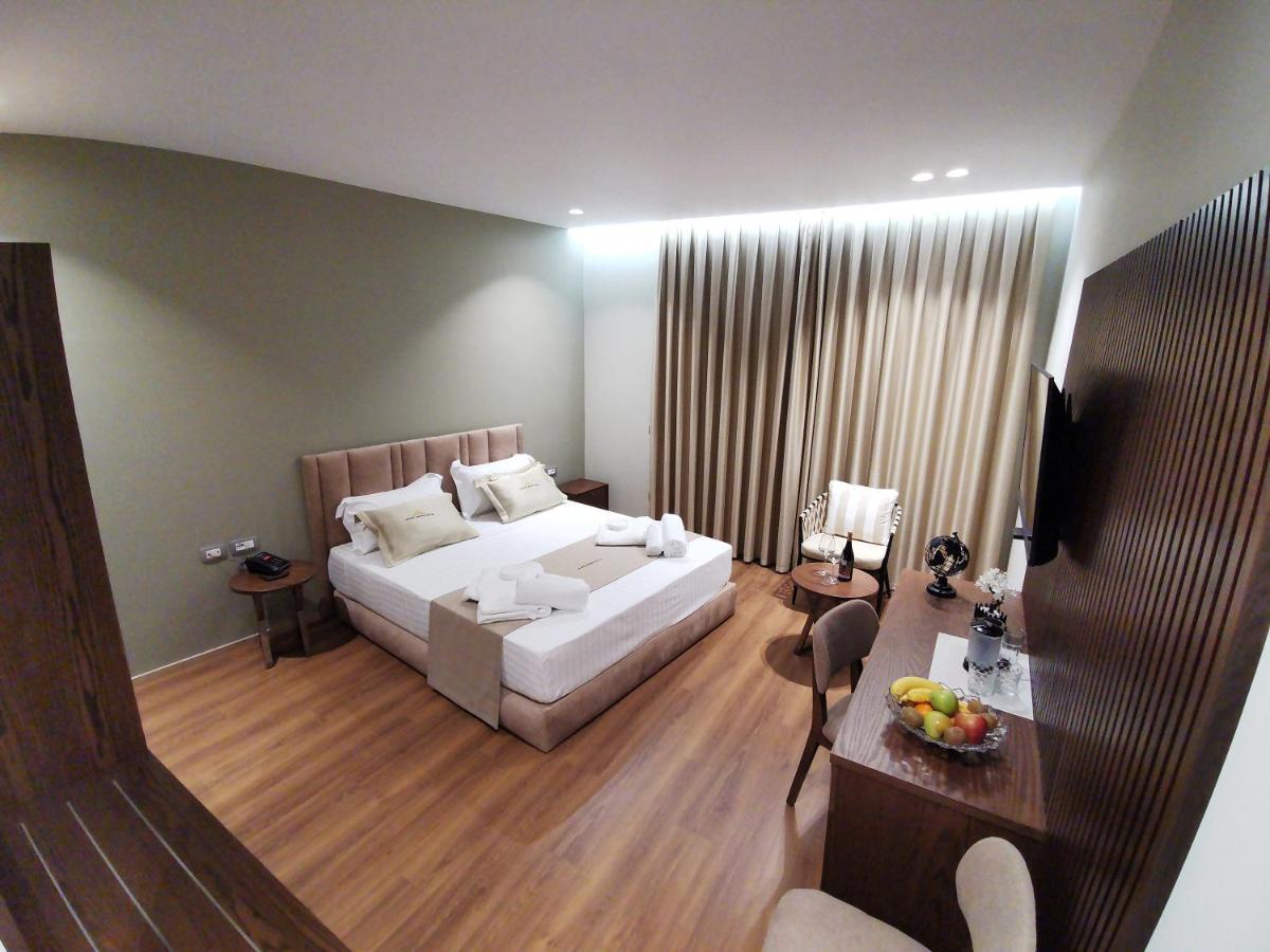 White Crown Hotel Kamez Екстер'єр фото