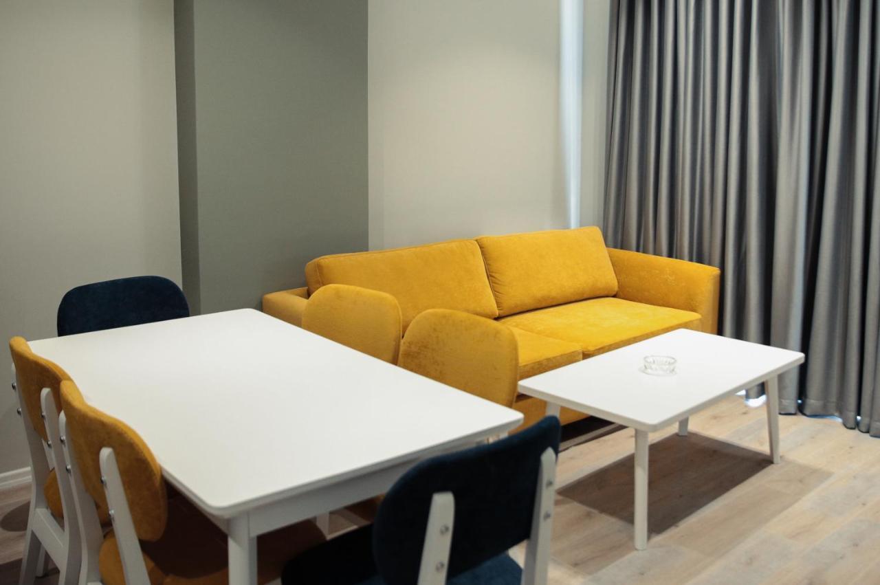 White Crown Hotel Kamez Екстер'єр фото